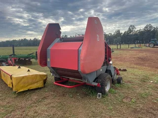 Unia DF Baler For Sale (012802)