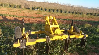 7 Tine Vibrating Ripper For Sale (012879)