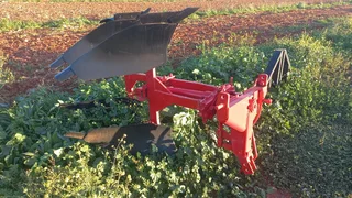 Aandrag 4 Skaar Omslag Ploeg / Plough For Sale (012880)