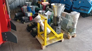 Nukor Pilmasjien / Pill Machine For Sale (012963)