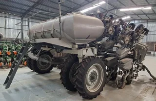 16 Row .76 Ecotill Badger Planter For Sale (013015)