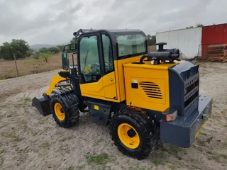 Front End Loader / Voorlaaier For Sale (013053)