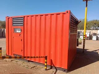 400 Kva Big Cam Cummings Generator / Kragopwekker For Sale (013120)