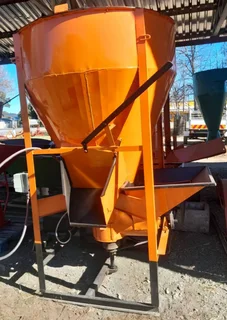 Tokman Voermenger / Feed Mixer For Sale (013248)