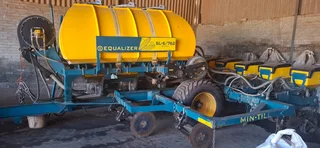 6 Row .76cm Equalizer SL-6 / 762 Min Till Planter For Sale (013397)