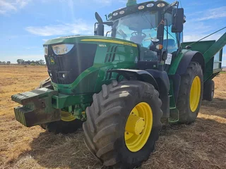 John Deere 6215R For Sale (013448)