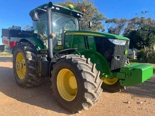 John Deere 7215R For Sale (013511)