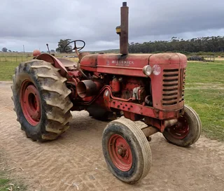 McCormick International B450 Tractor For Sale (013543)