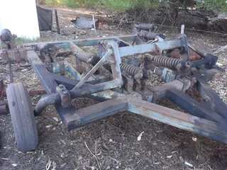 9 Tine Erdvark Ripper For Sale (013610)