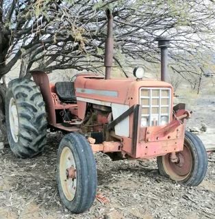 International Harvester 574 For Sale (013665)