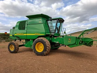 John Deere 9650 CTS Stroper / Combine Harvester For Sale (013888)
