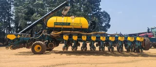 24 Row .76 Equalizer Planter For Sale (013916)