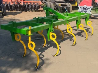 9 Tand Bytel Ploeg / 9 Tine Chisel Plough For Sale (013956)