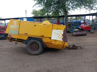 Single Axle Mobile Air Compressor Cart For Sale (014245)