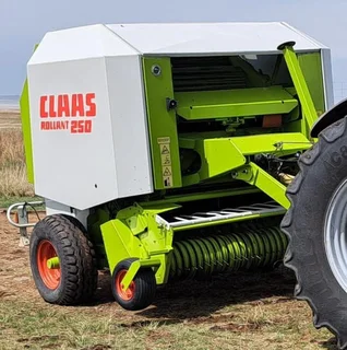 Claas Rollant 250 For Sale (014261)