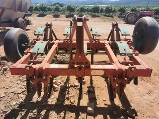 7 Tand Kverneland CLC 7-87 Ripper For Sale (014267)