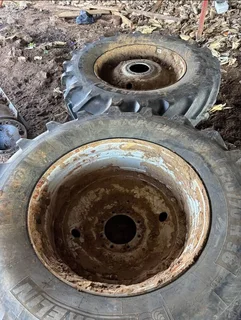 Used Harvester Wheels / Stroper Bande For Sale (014300)