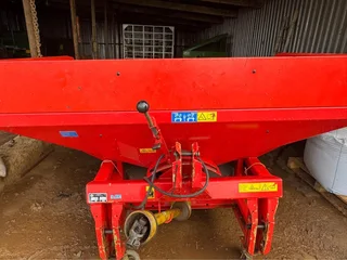 Kuhn MDS 735 M Spreader For Sale (014323)
