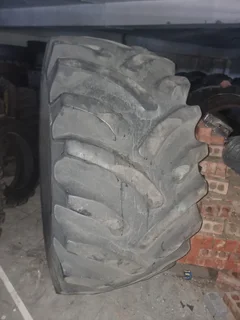 1x Goodyear 30.5L 32 Gebruikte Stroper Band / Used Harvester Tire for Sale (014341)