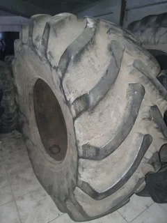 1x Firestone 30.5L 32 Gebruikte Stroper Band / User Harvester Tire for Sale (014342)