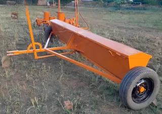 4.2m Lime Spreader / Kalk Stooier for Sale (014383)