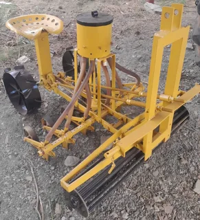 Nico Brits Vegetable / Groente Planter for Sale (014388)