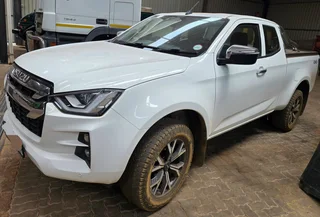 Isuzu 3.0 D max LSE 4x4 Bakkie For Sale (014498)