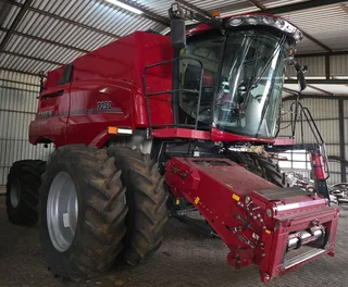Case 7250 Stroper / Combine Harvester For Sale (014503)