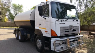Hino 18000L Water Truck For Sale (014538)