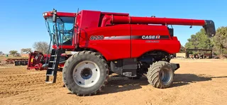 Case IH 8230 Axial Flow Combine Harvester For Sale (014545)