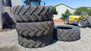 4x 710.70 R42 Gebruikte Trekker Bande / Used Tractor Tires (014601)