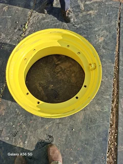 2x 28 Inch / Duim John Deere Rims for Sale (014637)