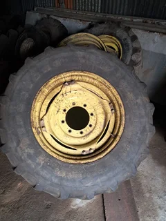 3x Rims (2x with wheel) for John Deere for Sale (014664)