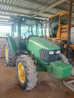 John Deere 5725 Tractor For Sale (014698)