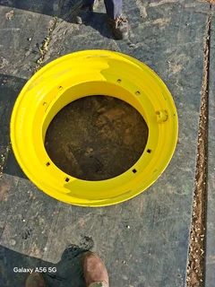 2x 28 Inch John Deere Tractor Used Rims For Sale (014737)