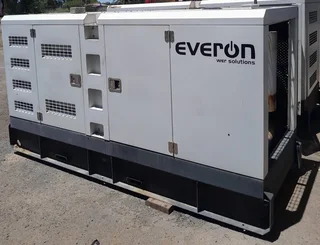 2x Everon Diesel Generators / Kragopwekkers for Sale (014848)
