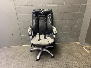Black Office Chair(Worn Out)- A41231