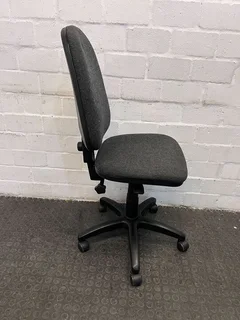 Gray Office German Typist Chair with Adjustable Frame- A51091