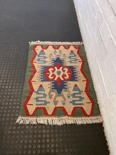 Vibrant Red Area Rug – Add Warmth and Style to Any Room 80 by 120- A56113