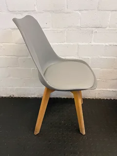 Stylish Grey Plastic Chair with Wooden Legs, Minor Wear- A55604