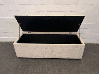 White Storage Ottoman with Printed Decorative Writings - PRICE DROP- A50426