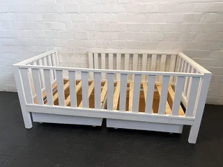 White Toddler Daybed with Underbed Storage Drawers- A56615