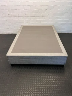 Gravel Gradient Gray Double Bed Base- A51661