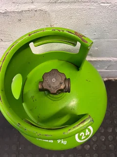 9kg Green LPG Gas Cylinder - Reliable and Efficient Fuel Source- A55792