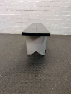 Farmhouse White Bench with Dark Brown Seat (Width: 180cm)(Height: 39cm)- A51154