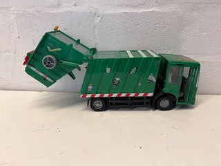 Green City Clean Toy Garbage Truck - Realistic Recycling Fun!- A56337