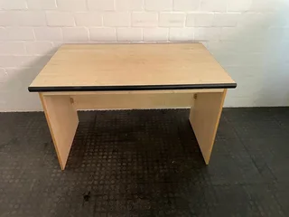Plain Wooden Desk(Black Edge)120cm X 77cm) - PRICE DROP- A42521