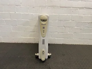 Pineware 12 Fin Oil Heater 2000w - PRICE DROP- A44913