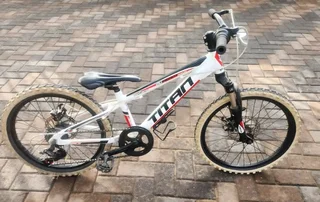 20&#34; Titan MTB with mechanical disc brakes for sale