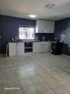 2bedroom cottage for rent in bloubosrand